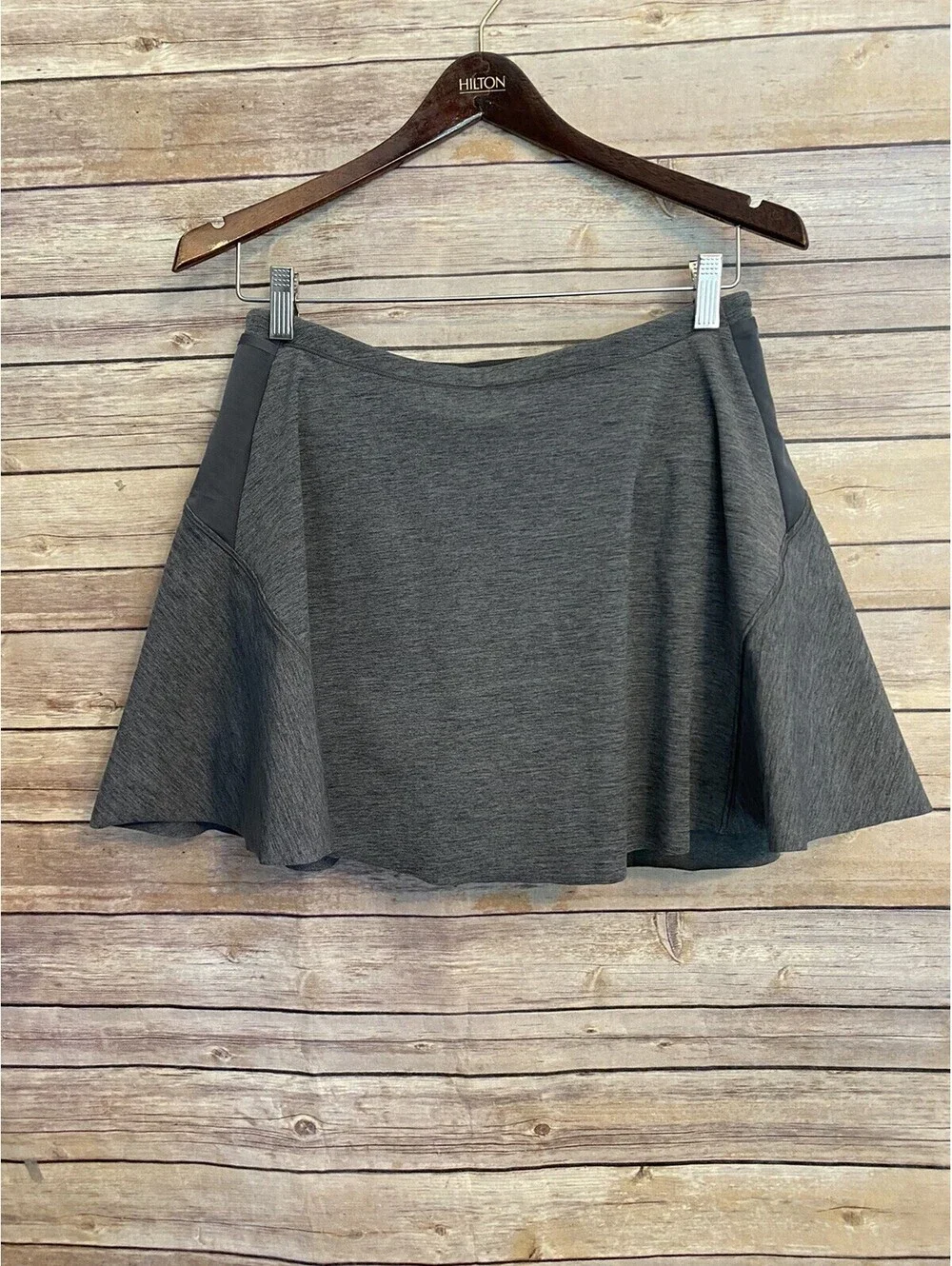 Athleta Match Point 15” Skort Skirt Tennis Athletic Women's Small Gray EUC